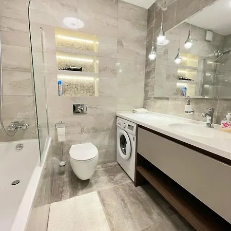 1 Room 60M2 Center Of Obolon Near River Side. 11 Floor Kyiv Exterior photo