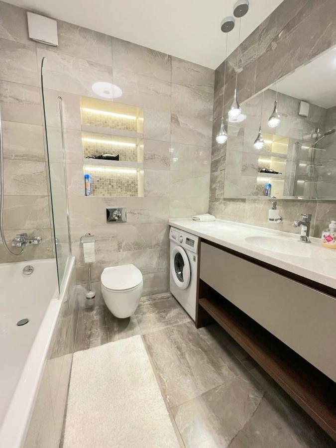 1 60m2 Center Of Obolon Near River Side. 11 Floor * Kyiv