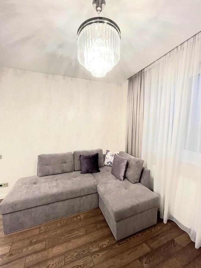 1 60m2 Center Of Obolon Near River Side. 11 Floor Daire