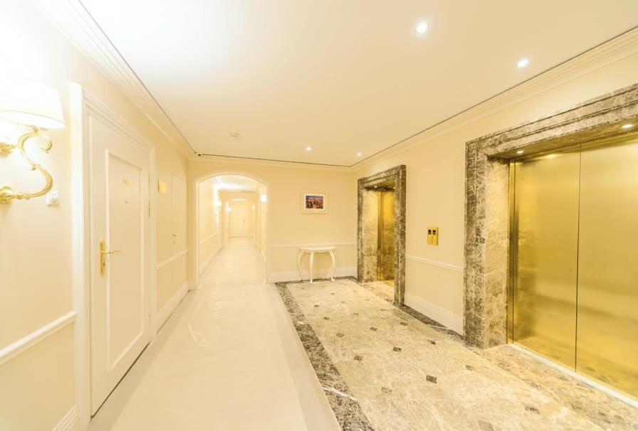 1 60m2 Center Of Obolon Near River Side. 11 Floor Apartment *