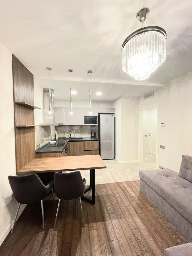 1 60m2 Center Of Obolon Near River Side. 11 Floor * Kyiv